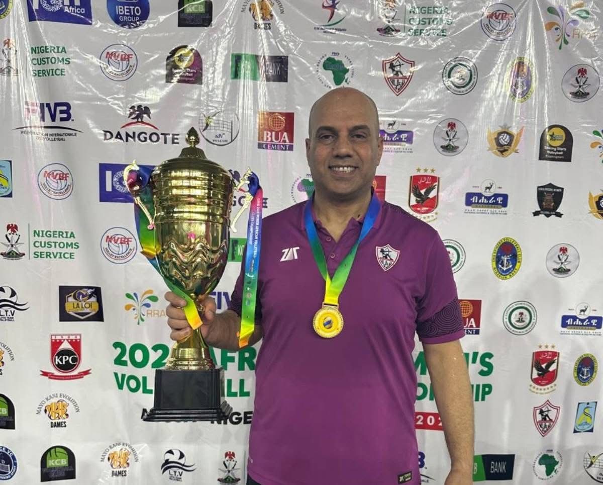أول تعليق من مدرب طائرة الزمالك بعد التتويج ببطولة إفريقيا — كورافيا