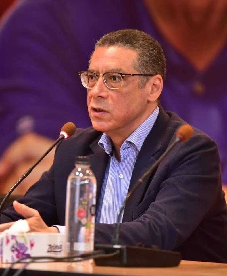 مصر تستضيف بطولة إفريقيا لشباب الكرة الطائرة.. وياسر قمر يشكر بشري حجيج