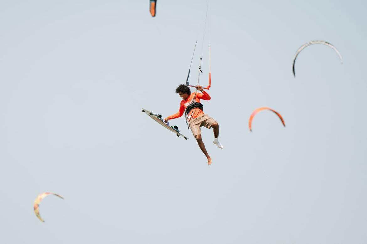 انطلاق مهرجان الجونة للألعاب المائية”wakeboard kite surf ” في نسخته الخامسة — كورافيا